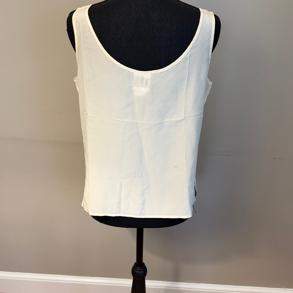 Clio 100% Silk Ivory Sleeveless Tank Top Scoop Neck Blouse. Size M - Picture 5 of 6